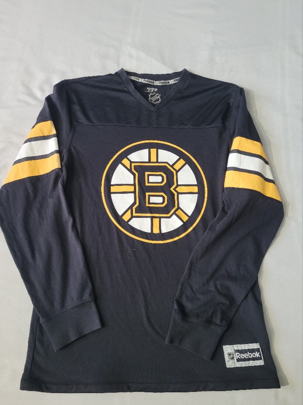 Reebok Boston Bruins Men's Long-Sleeve Jersey Style Shirt